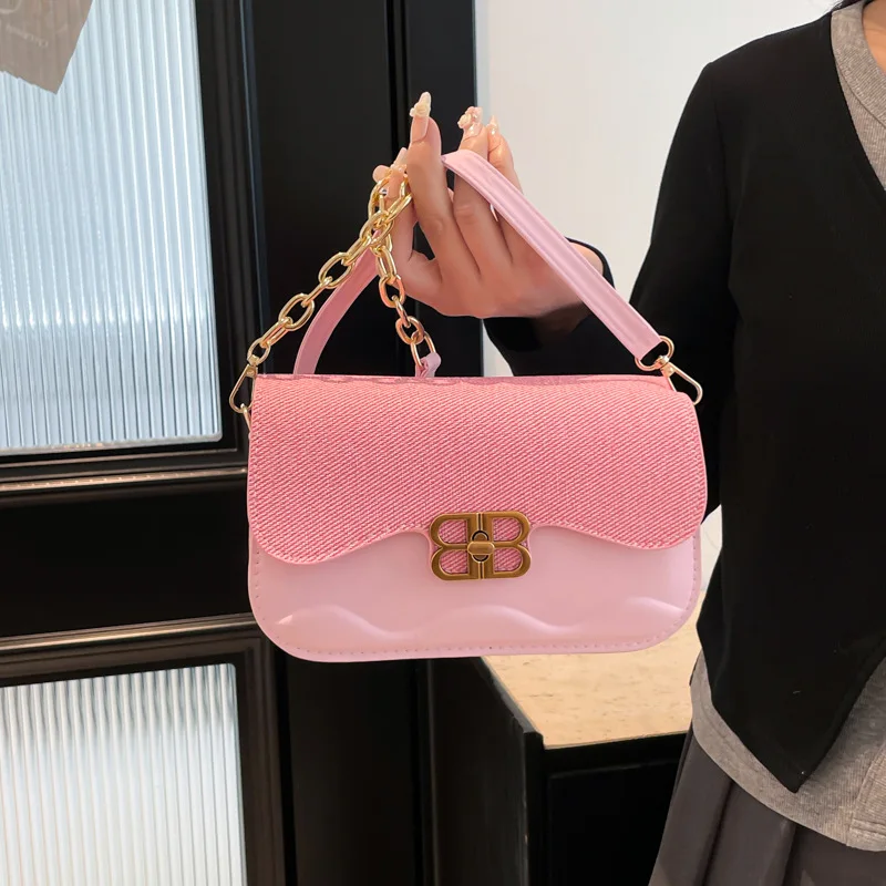 

Сумка-трансформер Futurism 2025 года, женская сумка через плечо/через плечо, сваганская кожа, европейский шикарный нишевый дизайн, мультисцена