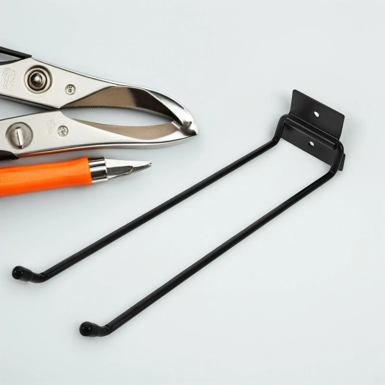 Wall Mounted Heavy Duty Garden Tool Rack Iron Construction Foldable Hooks for Shovels Rakes Brooms Lawn Yard Garage Shed