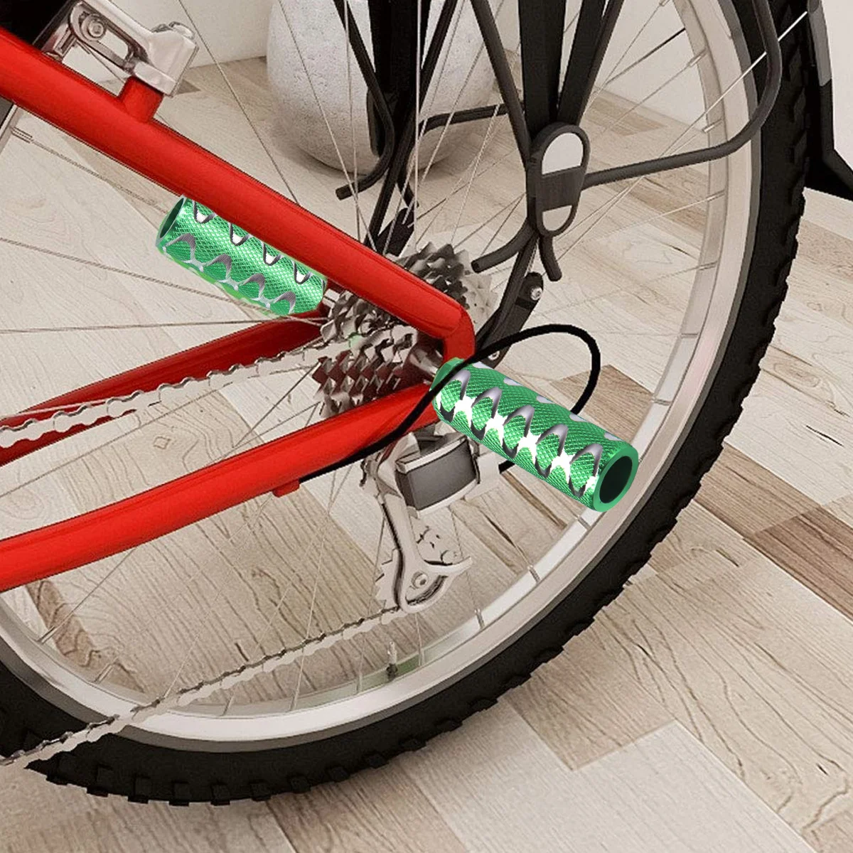 

Aluminum Alloy Bicycle Pedals Sturdy Cylinder Foot Pegs For Mountain Bike Repair Long Wear-Resistant Pedal With Small Hole