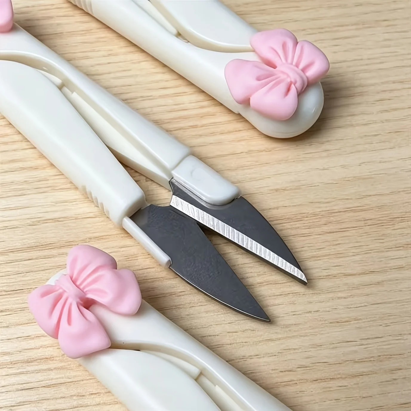 1/2 Piece Set of Bow-Shaped Sewing Scissors, Cute Pink Bow Household Mini Sewing Scissors, Student Paper-Cutting Office Craft Scissors, Thread Trimming Scissors