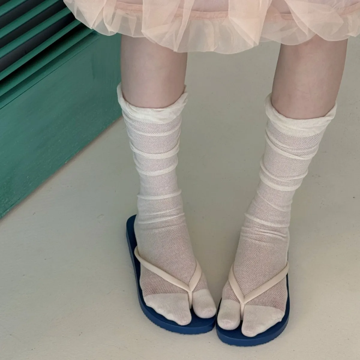 Japanese Toe Socks Summer Hollow Thin Breathable Medium Tube Socks Women Korean Fashion Casual Solid Color Two Toes Long Socks