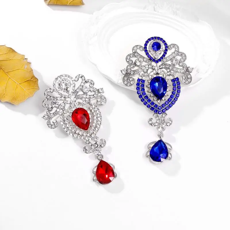 Fashion Luxury Rhinestone Crystal Waterdrop Brooch For Women Clothing Coat Jewelry Accessries Gifts