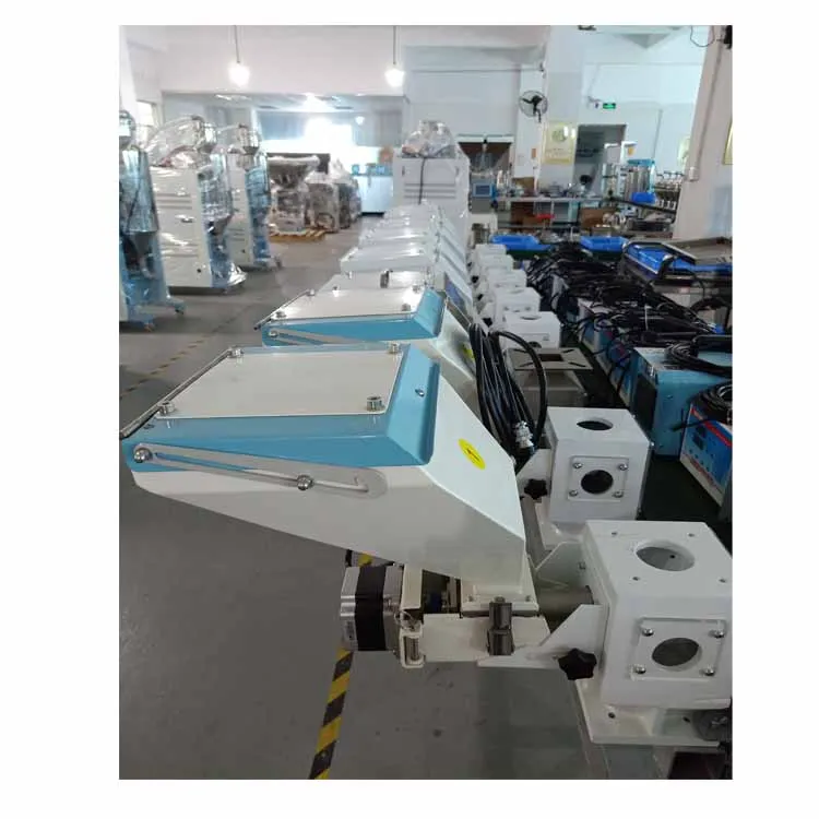 Système de dosage Masterbatch Machine pour le doseur de couleur de dispositif volumétrique et de mélange de moulage par injection