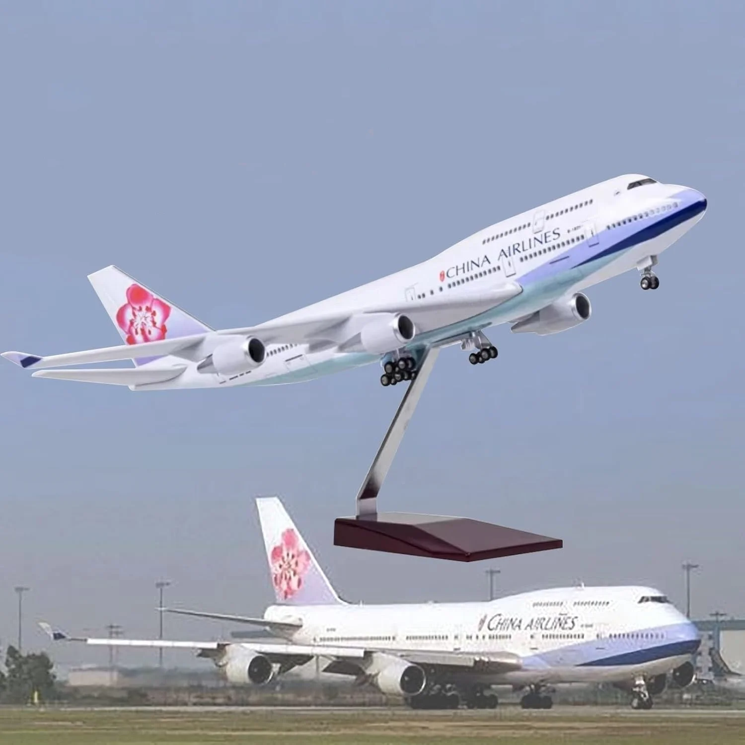 

1/150 scale plane China Taiwan B747 Diecast Resin Plane Model Display Gift for Aviation Fans and Collectors Adults Fun