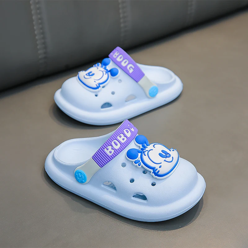 

A pair of children's bump-resistant clogs with cartoon design closed-toe non-slip for kids daily activities MA-BE22263
