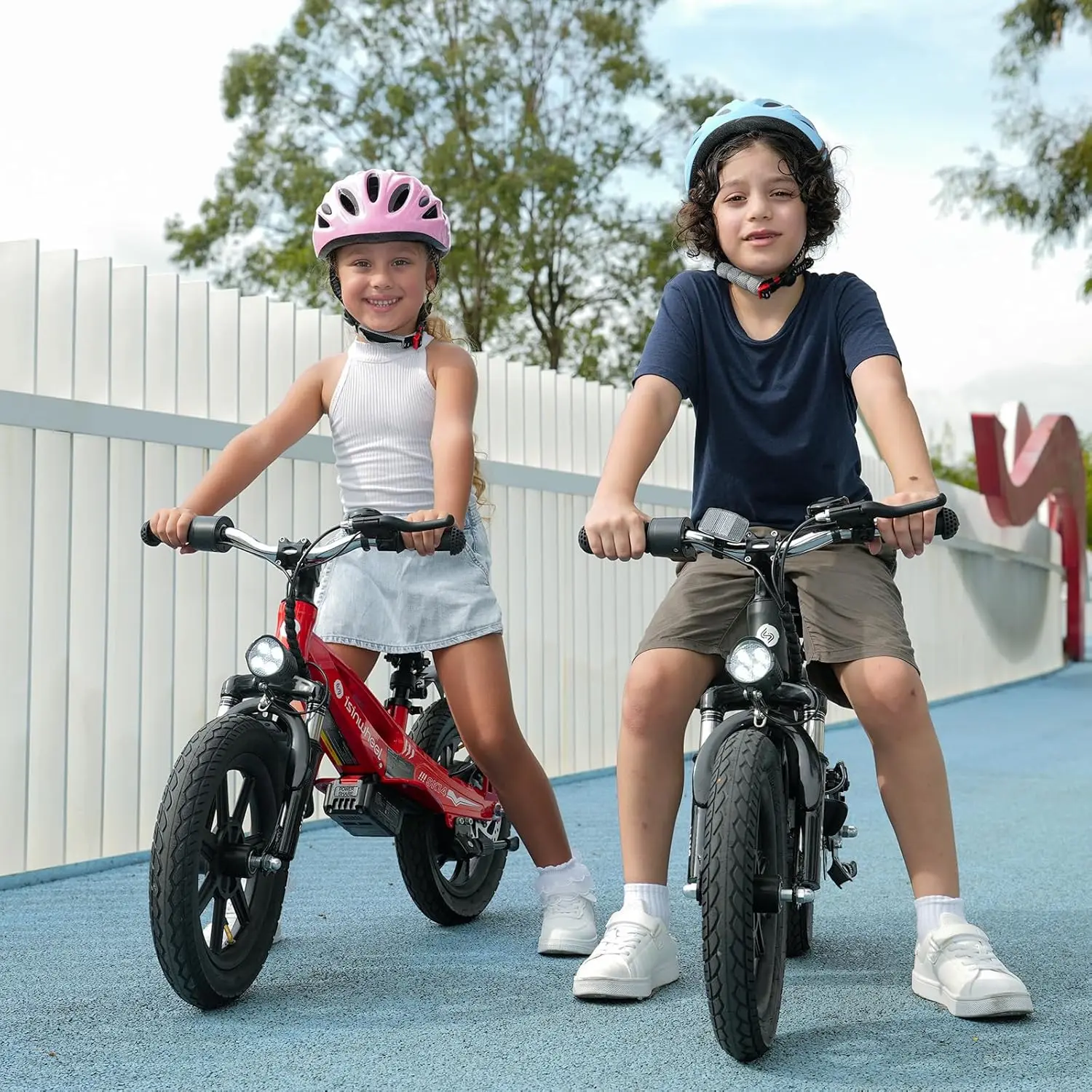 Vélo électrique 2 en 1 pour enfants âgés de 2 à 6 ans, vélo d'équilibre électrique 250 W avec batterie échangeable, pneu gonflable de 14 pouces et A