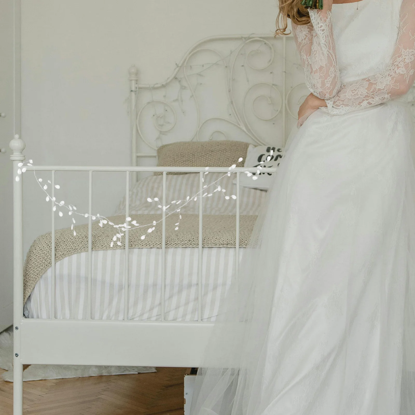 

Acrylic Flower Branch Bead Flower String For Wedding Home Decor Diy Craft Artificial Vine Bud Branch Floral Decoration