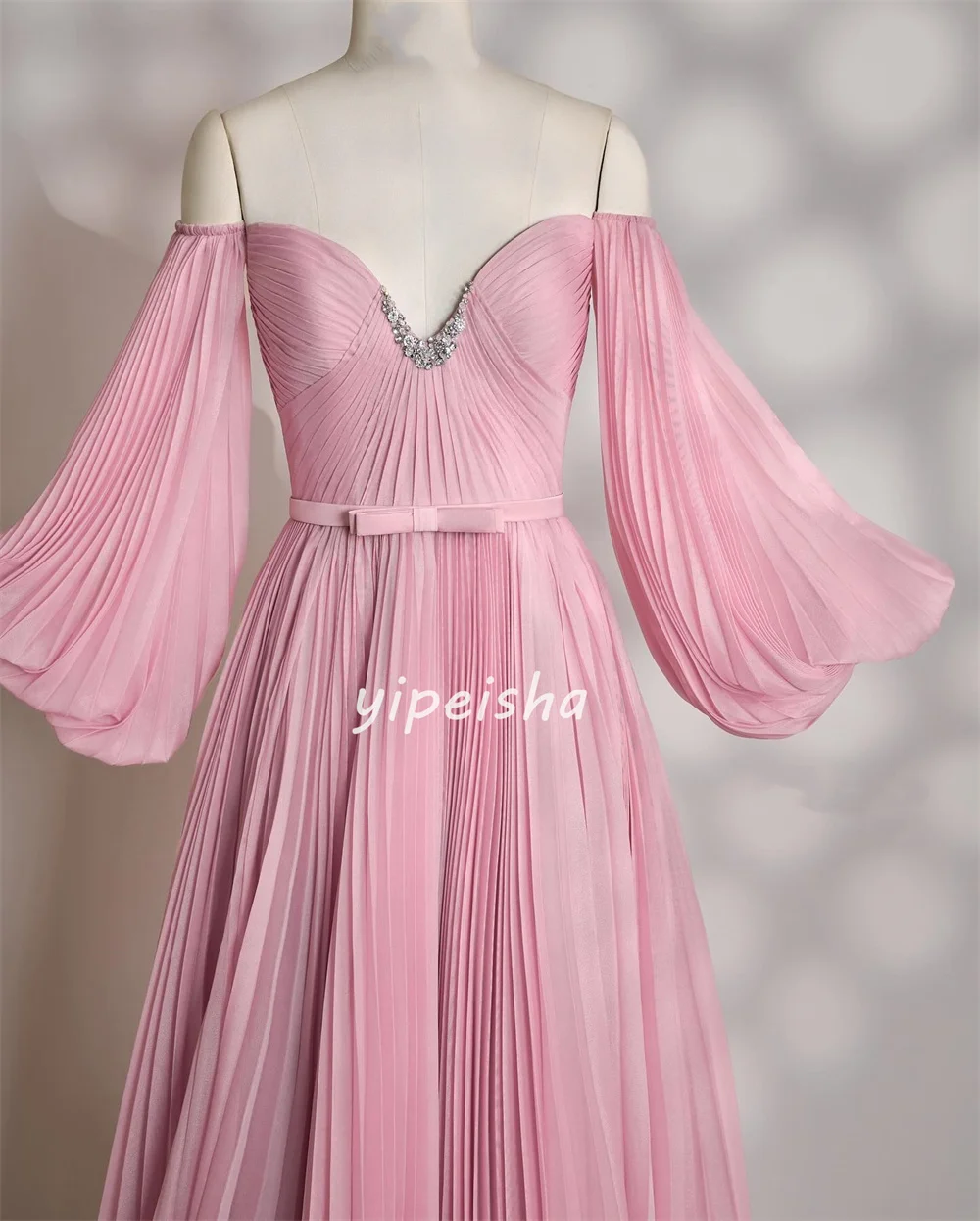 Abiti lunghi eleganti personalizzati in stile moderno con strass in chiffon e fascia dritta con scollo a cuore Abiti da cerimonia su misura Moda formale