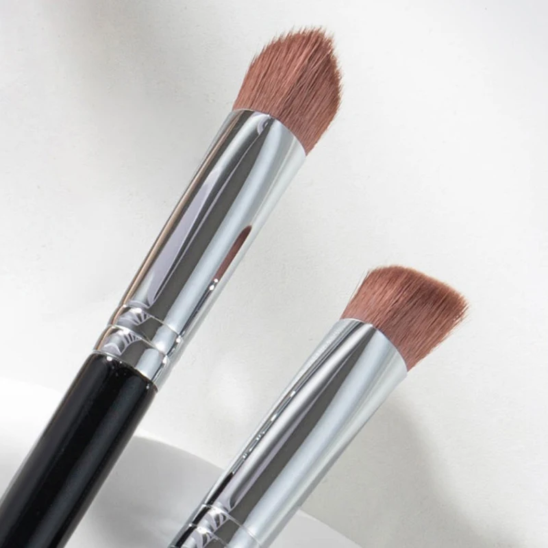 Beveled แปรงไฮไลท์สามเหลี่ยม Brightening Brush lacrimal Groove แปรงกลางแบบปกติแปรงคอนซีลเลอร์แปรง