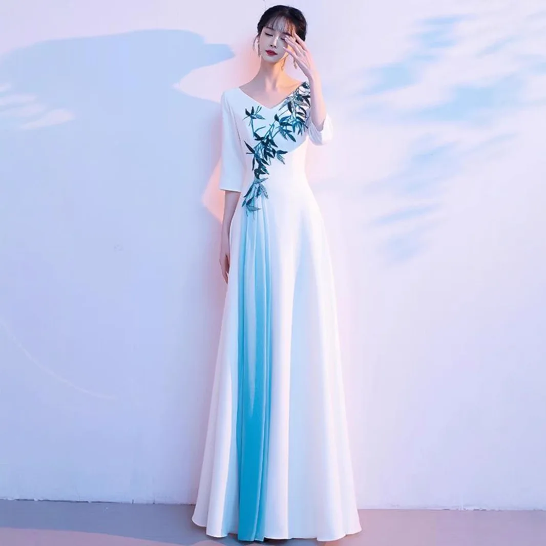 زي أداء نسائي من Ele Chinese Sle Long Qipao Dr باللون الأبيض، بدلة ترفيهية للمضيف