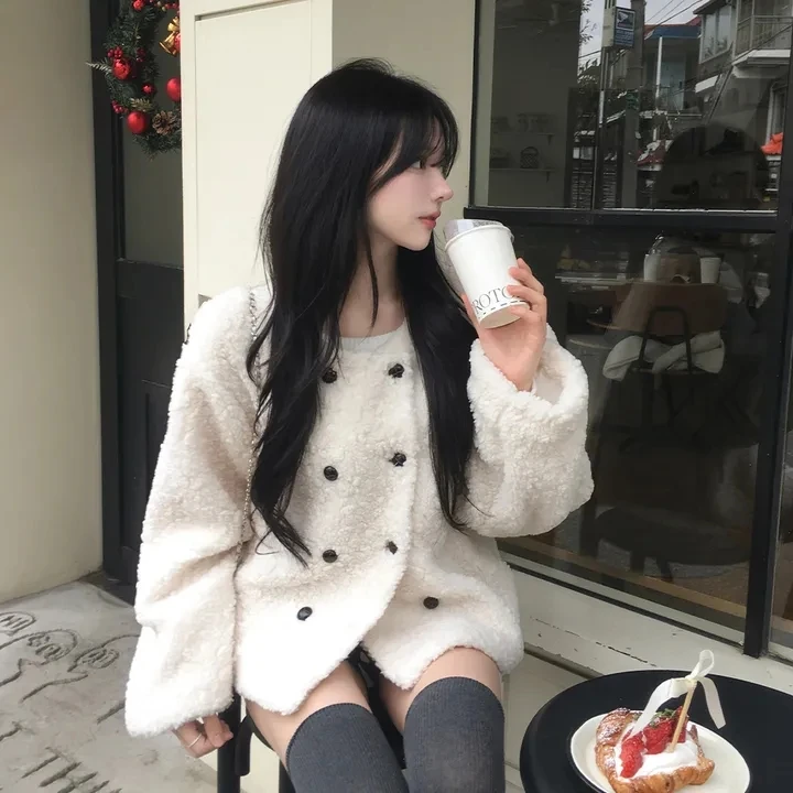 Korean Style Women's Warmth round Neck Lamb Fur Jacket Slimming Versatile Outerwear Daily Casual Long Sleeve Straight Cut