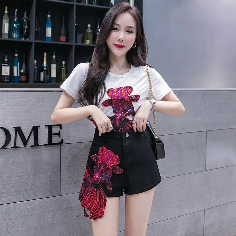 Women's Black Slim Fit High Waist Slimming Jeans Shorts Korean Style Summer 2026 New Arrival Fish Pattern Peach Cut Design