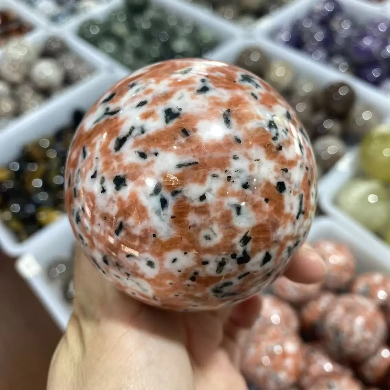 Natural Sunstone Crystal Quartz Energy Sphere, For Spiritual Healing, Home Decoration, Divination And Meditation, As Well As a G