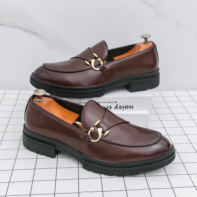 Classic Men Loafers Black Brown Men Casual Thick-soled Light and Fashionable Small Leather Shoes Wedding Banquet Shoes Men