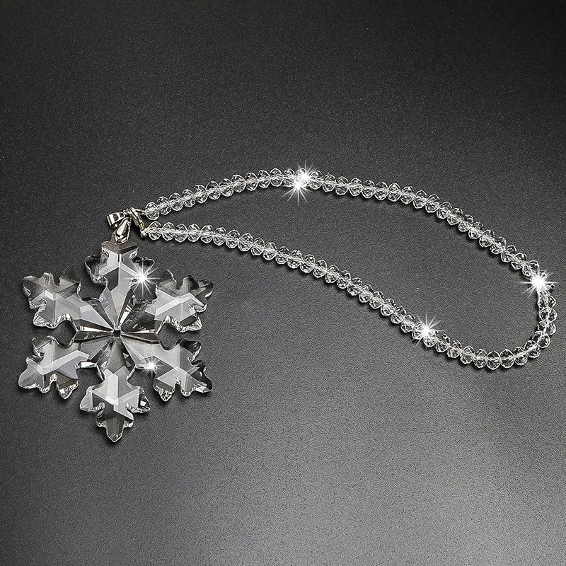 Exquisite Crystal Snowflakes Car Pendant Decoration Ornaments Sun Catcher Snowflake Hanging Trim Accessories Presents Gifts