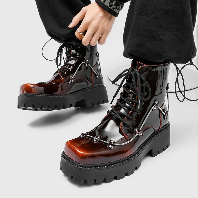 Small Niche High Street Gradient Color Men Motorcycle Boots Metal Spring Rivet Decoration Height Increasing Fashionable Boots