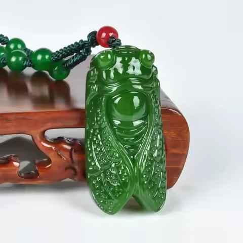 Natural Green Hetian Jade Stone Cicada Pendant Beads Necklace Chinese Jadeite Jewelry Charm Reiki Amulet Carved Gifts for Women