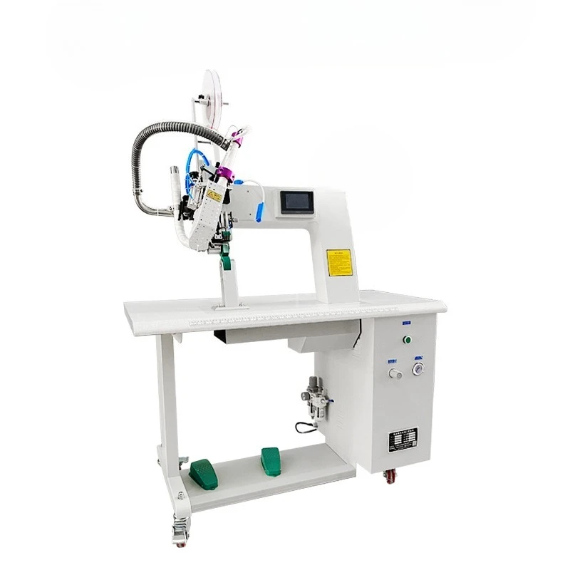 Raincoat glue press computer hot air welding machine