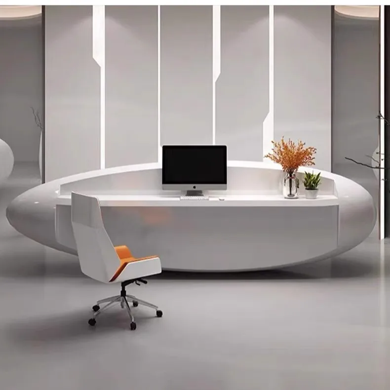 The company's front desk welcomes the special-shaped beauty salon, white paint, cash register, bar, reception table, simple and