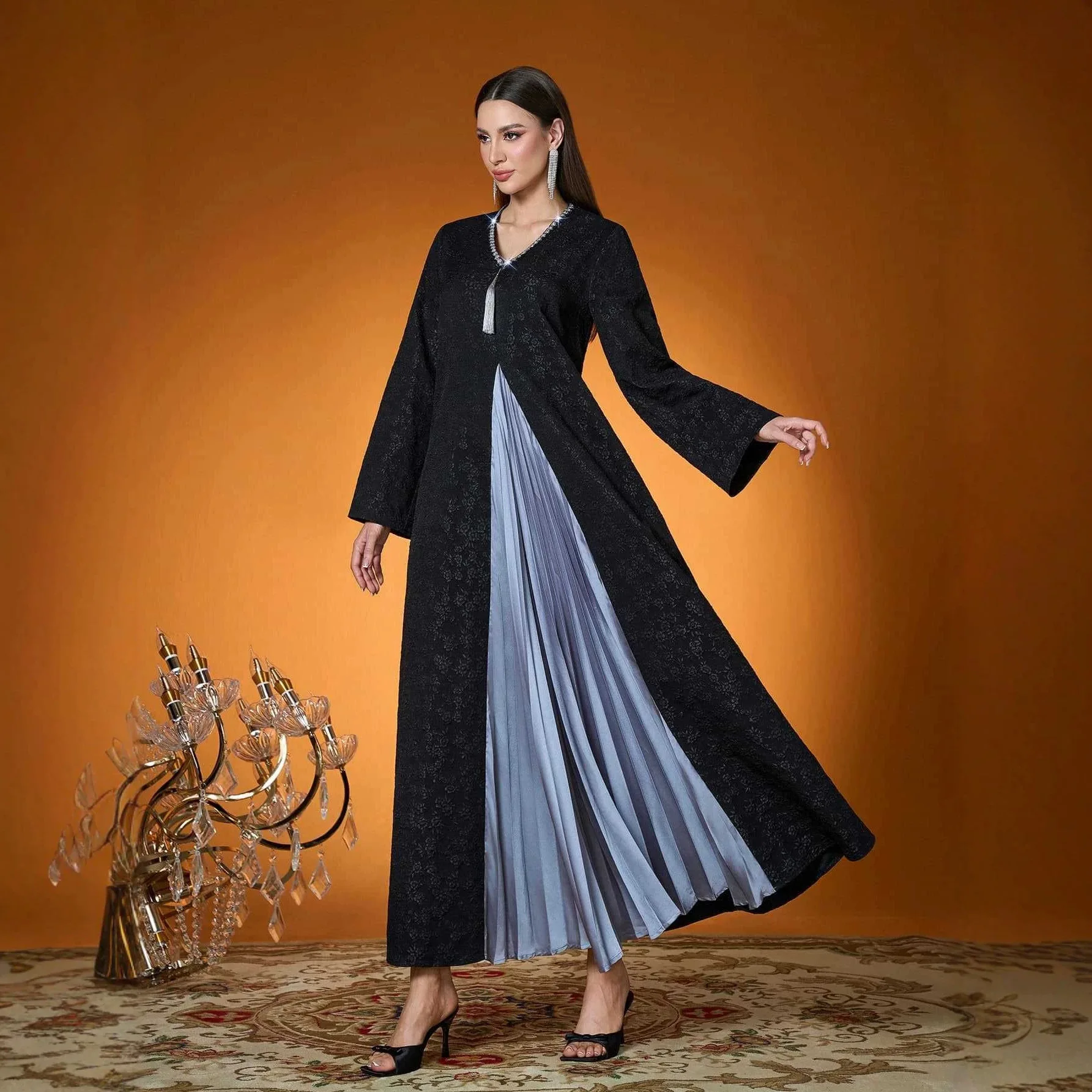 

New Plus-size Women's V-neck Dress, Loose-fitting Cardigan, Sun-protective Skirt, Everyday Commuting Dress Islam Elegant