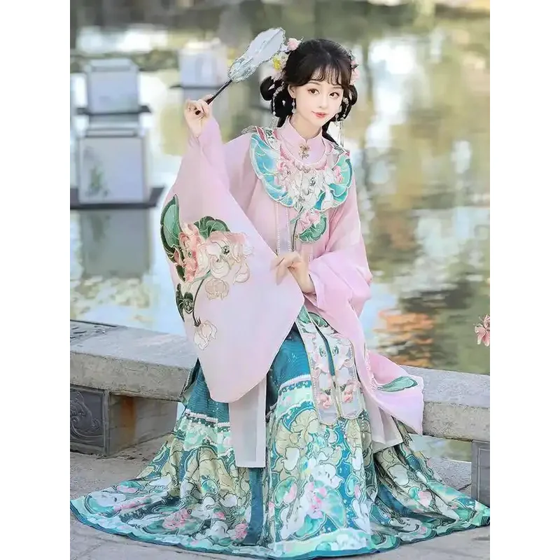 

DY20Jade Finger Twist _ Lotus Fragrance Ming Made Cloud Shoulder Hanfu Women's 2025 New Spring/Summer Improved Long Shirt, Horse