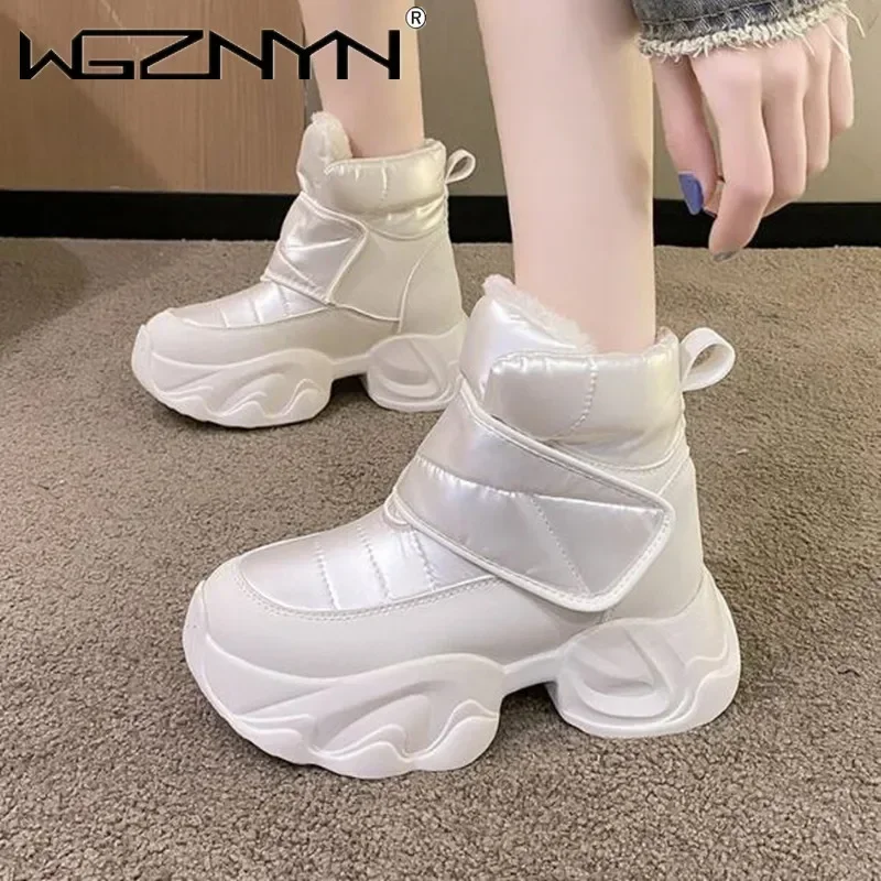 2024 Women Boots High Heels Australia Boots-Women 7CM Clogs Platform Plush Round Toe Shoes Winter Designer Footwear Snow Boot