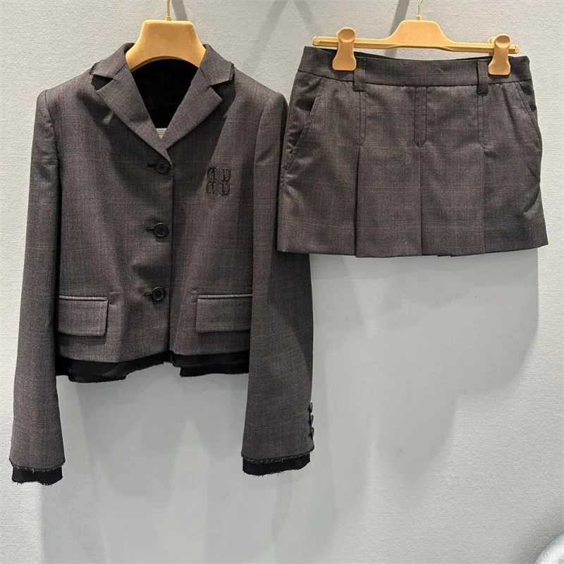 Damen Jacke Anzug Set m305559 Minirock 2024 neue Stoff Plaid ausländischen Stil modische dünne alters reduzierende Kleidung y2k Vintage