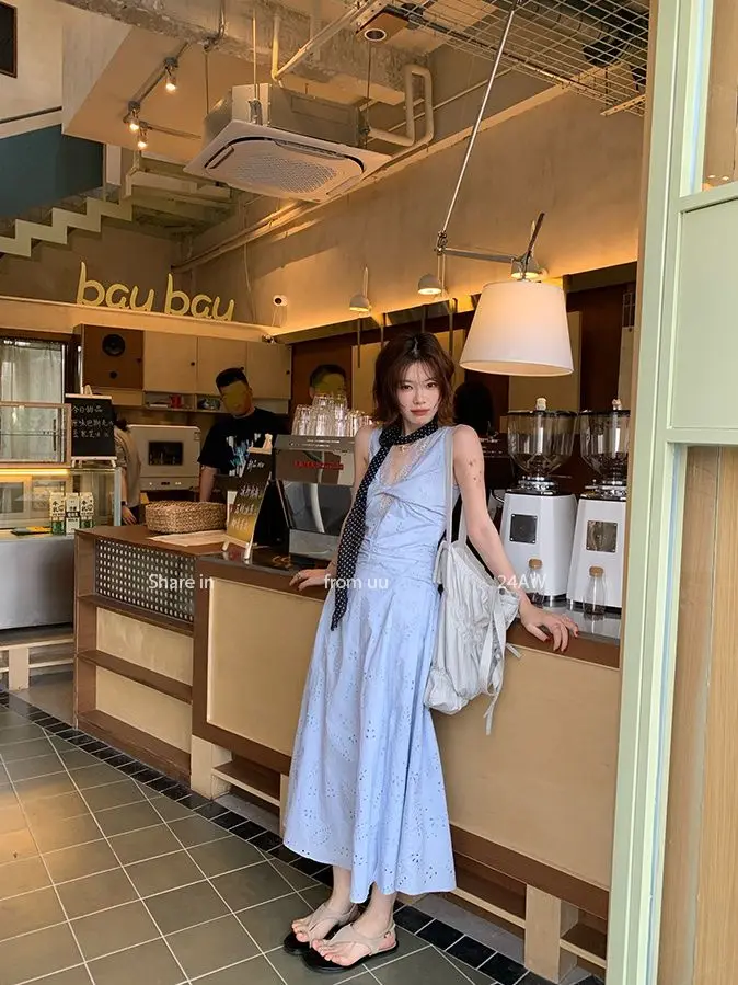 ​ ​ Dusty azul misto renda recorte vestido de verão feminino cintura definida sem mangas flowy verão bordado em camadas bainha floral impressão ​ ​