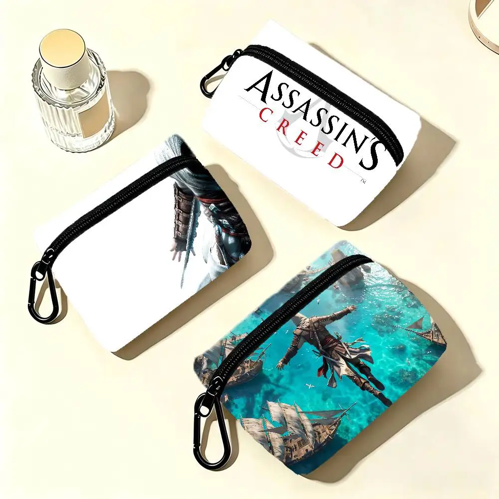 GAME Assassin's Creed Lightweight Oxford Fabric Coin Purse Carabiner Hook Design Mini Card Key Organizer Bag