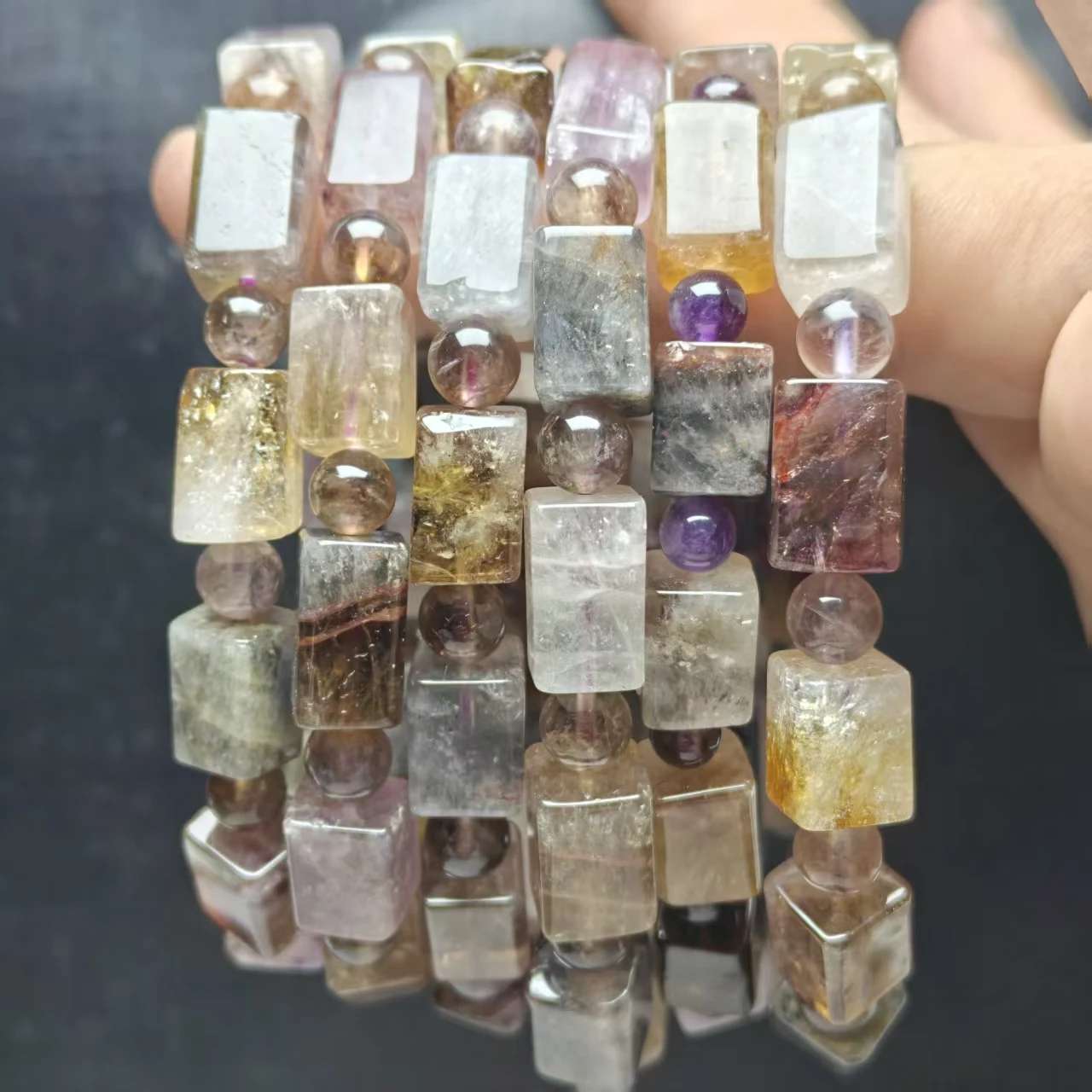 XINGYU Natürlicher Auralit 23 Kristallquarz Facettierte Quadratische Würfel Glatte Runde Perlen für Schmuckherstellung Design Armband Geschenk – Detail 2