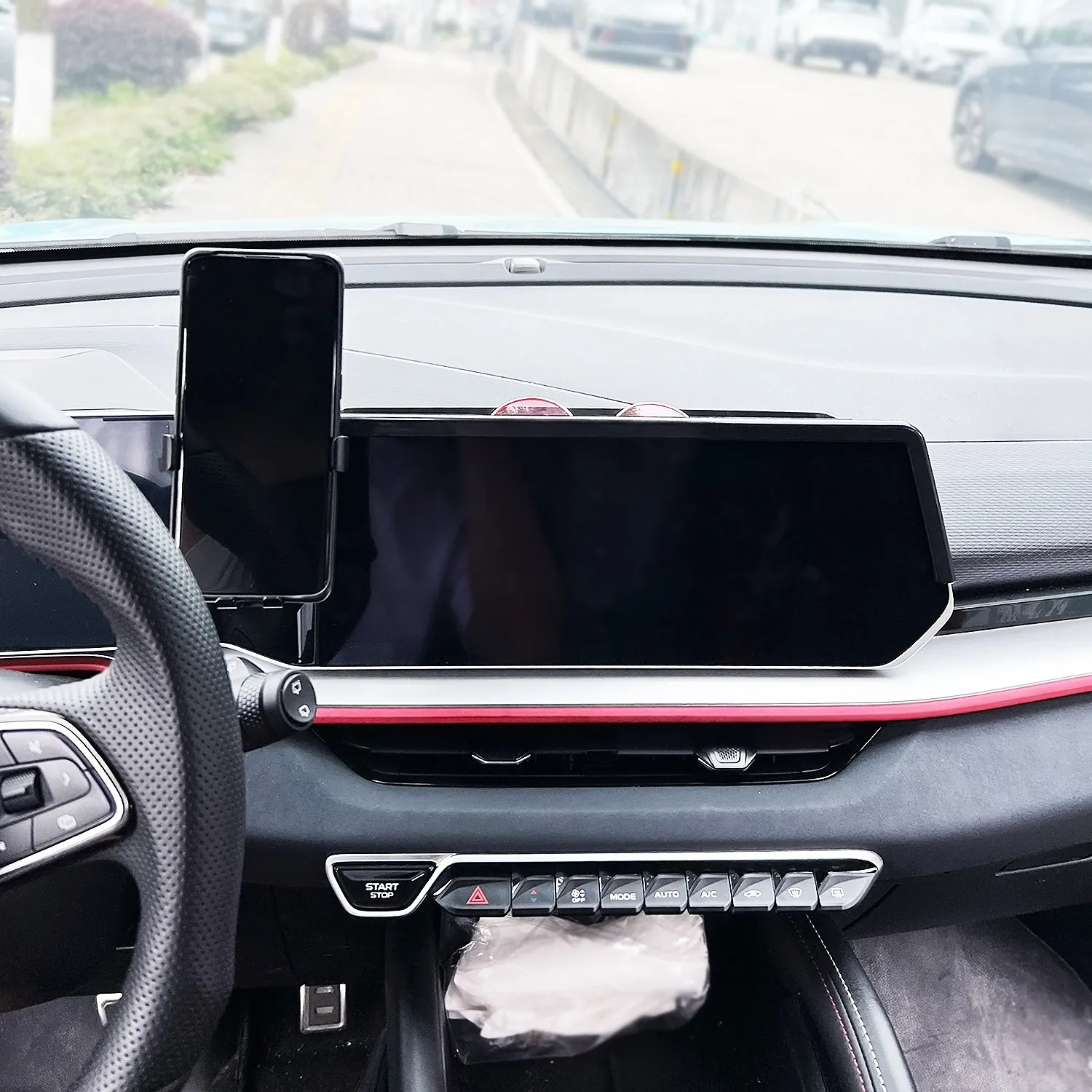 Car Phone Holder for Geely Coolray 2023 2024 Screen Fixed Base Wireless Charging Stand Car Mobile Phone Mounts Glasses Storage