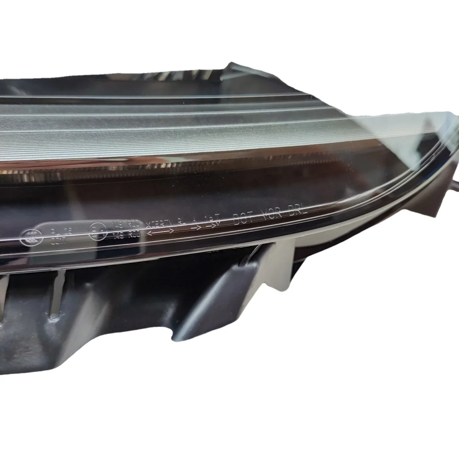 Right Side Premium Compact EV LED Front Light 1514952-00-D Model 3 Y With Sleek Design Reliable Output Energy-Efficient