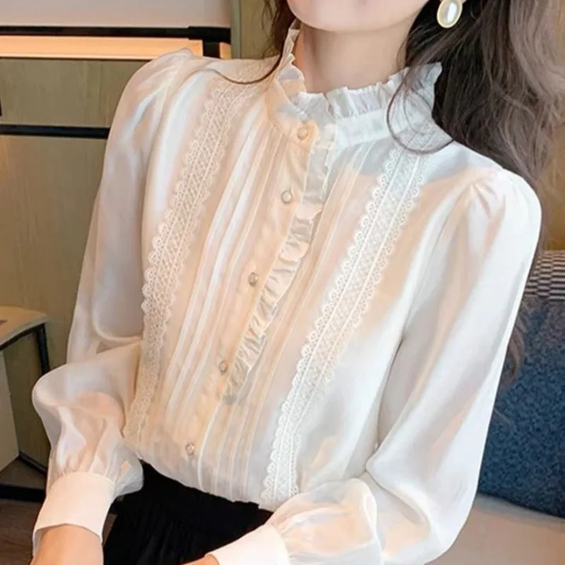 

High End Wooden Ear Long Sleeved Stand Up Collar Shirt for Women, New and Unique, with A Youthful and Elegant Style
