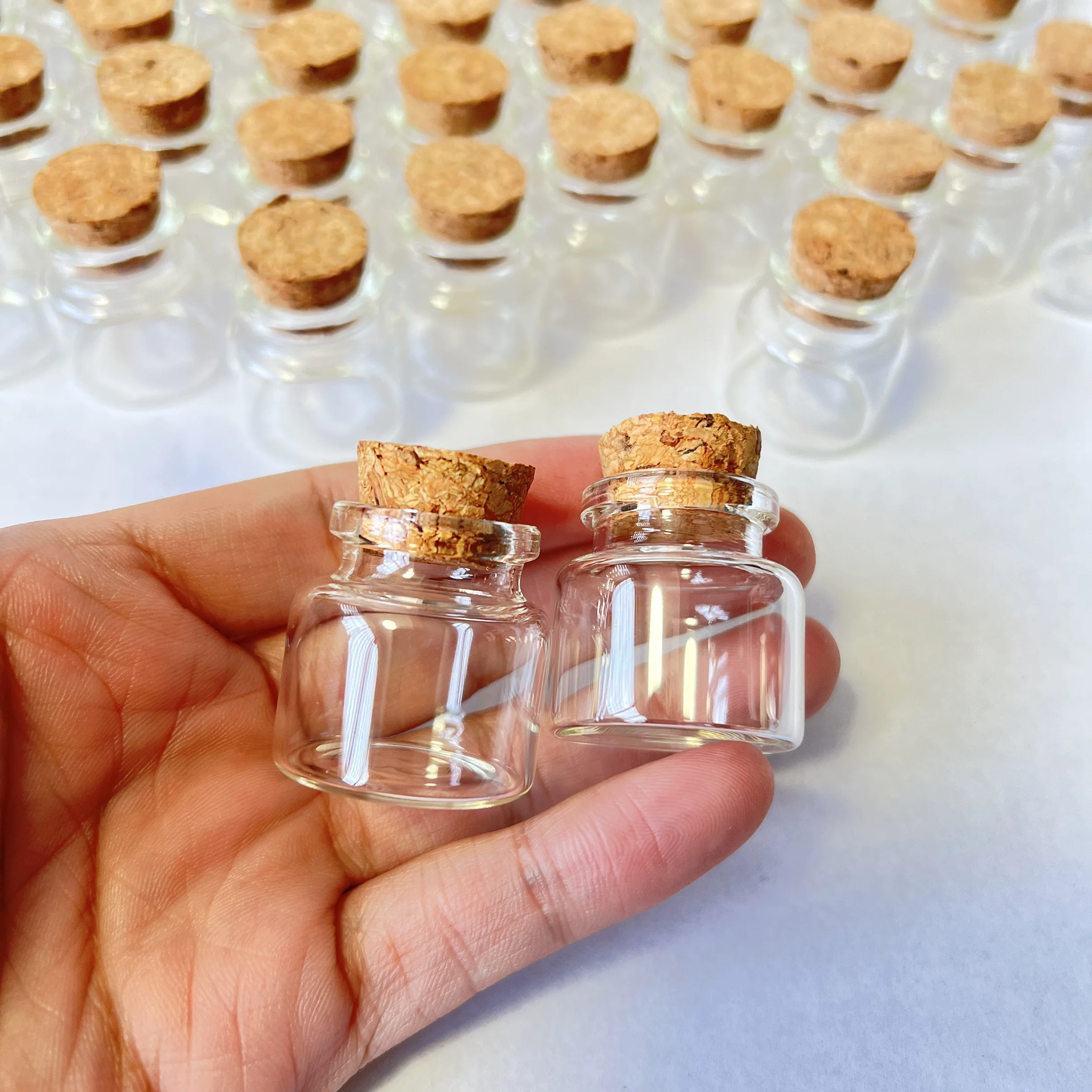 40/72/105 PCS 10ml Glass Bottles Cork Stoppers Tiny Jars Clear Mini Containers for DIY Crafts Wishing Bottles Spice Storage