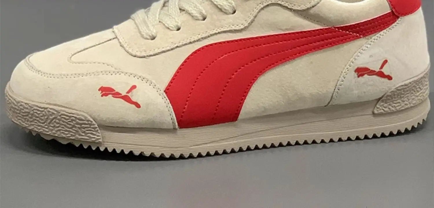 Herren-Sneaker in Beige und Rot, Retro-Design, Obermaterial aus Wildleder, Schnürung, leicht, flache Sohle, Freizeit- und Alltagsschuhe, klassisches, trendiges Streetwear-Modell. – Detail 9