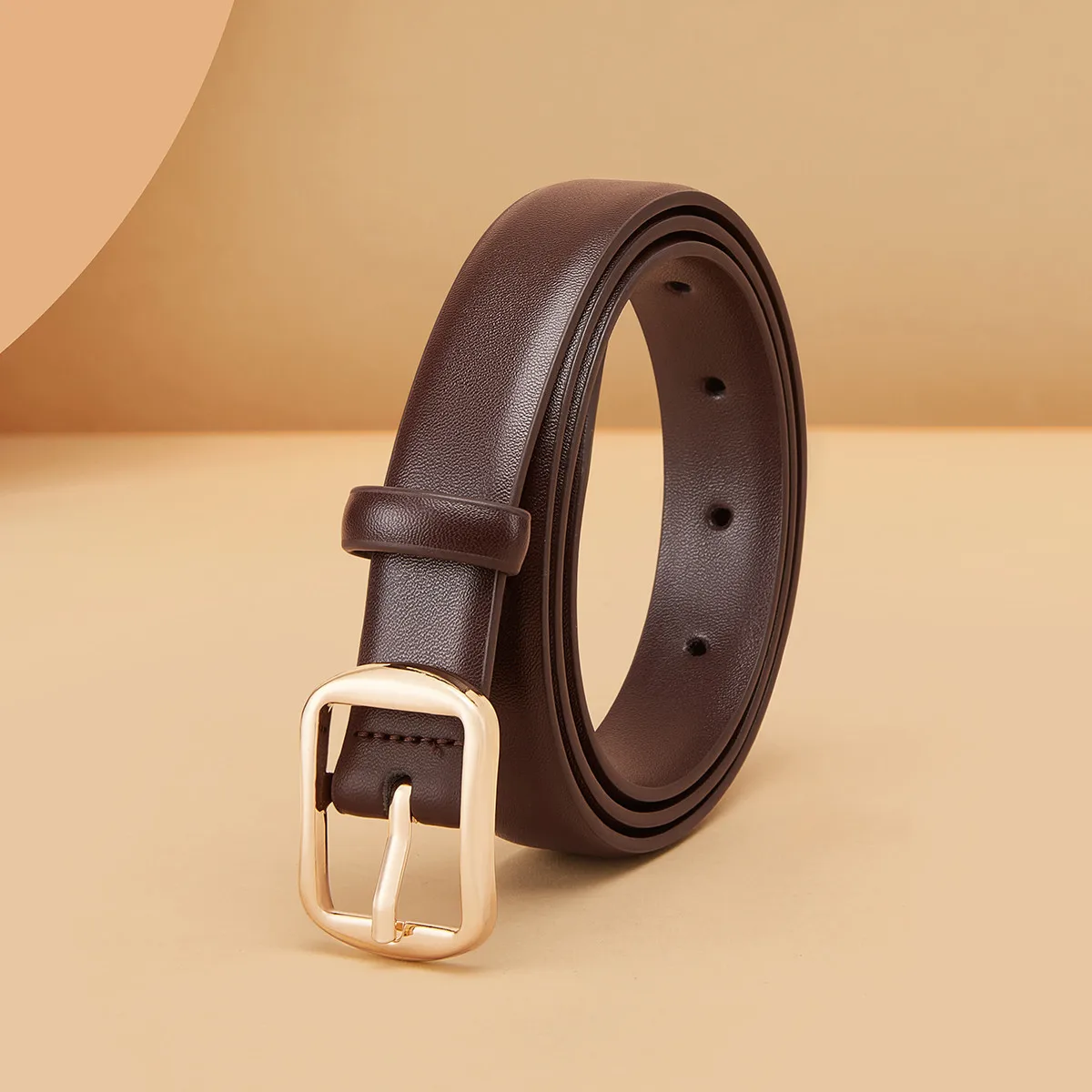 新しいスタイルの女性用レザーベルト、ビジネスカジュアル多用途牛革ピンバックルベルト