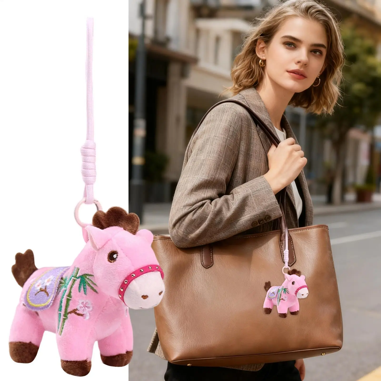 พวงกุญแจรูปม้าสำหรับผู้หญิง ตุ๊กตาขนนุ่ม ของตกแต่ง ปีม้า 2026 ของนำโชค สำหรับกระเป๋าเป้สะพายหลัง แฟนหนุ่ม แฟนสาว ผู้หญิง รถยนต์