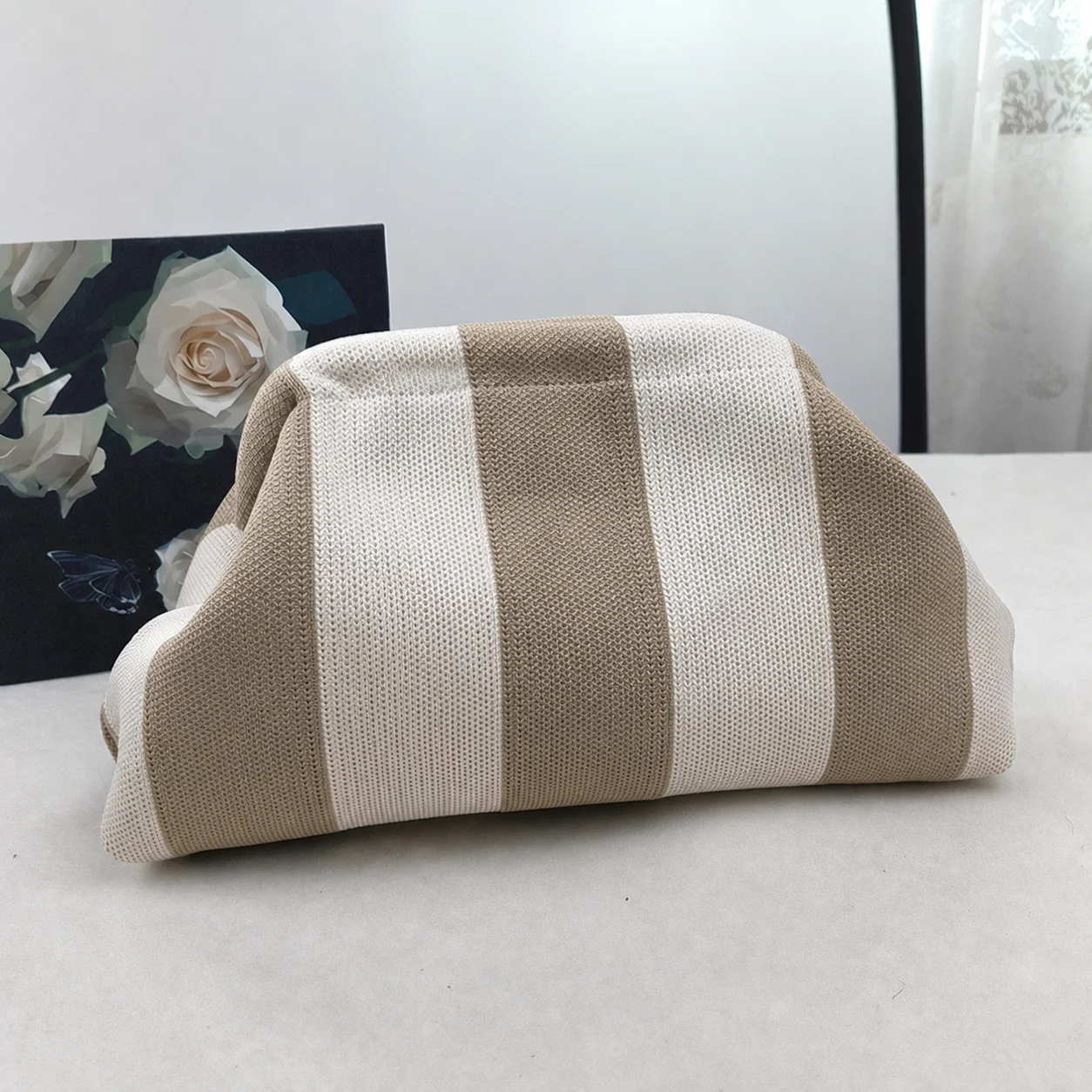 Dumpling Clutch Elegant Knitted Cosmetic Bag Multi-Pattern Pouch Knitted Hand-Held Cosmetic Bag For Gathering Daily Commute