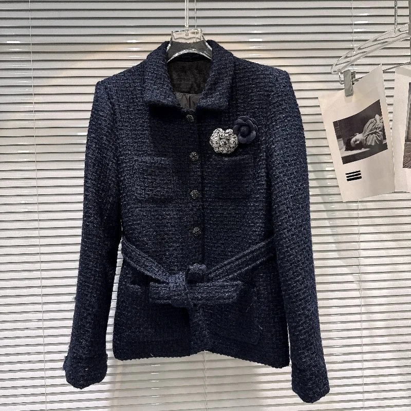 2025 Winter New Fashion Flower Brooch Belt Tweed Down Short Coat for Women High-end Commuting Long Sleeve Slim Jacket Top