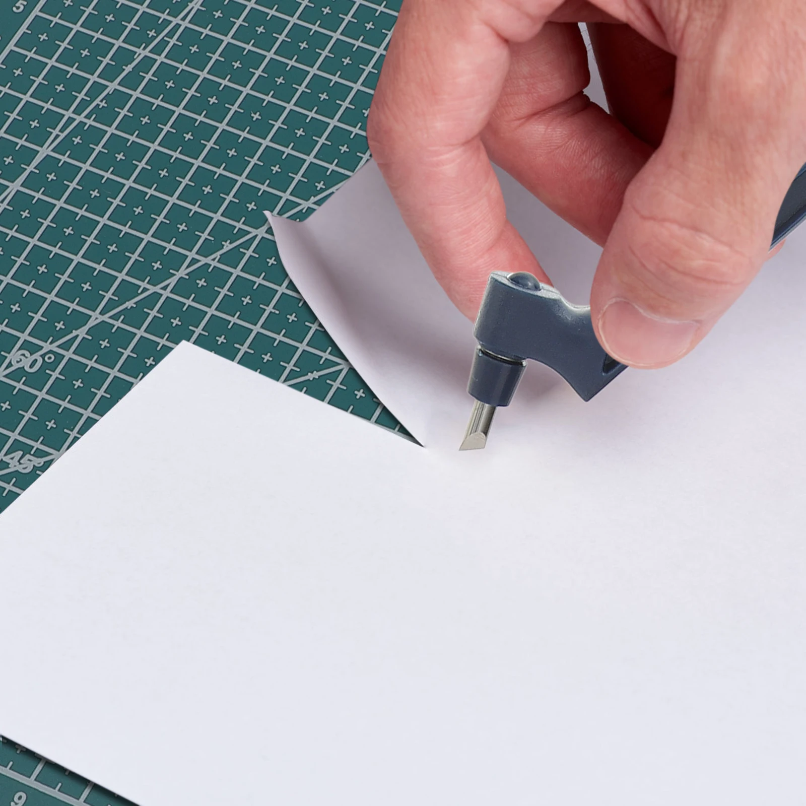 

360 Degree Rotatable Paper Craft Cutting Tool Lightweight Steel Material Perfect for Scrapbook Artwork Decoupage Planner