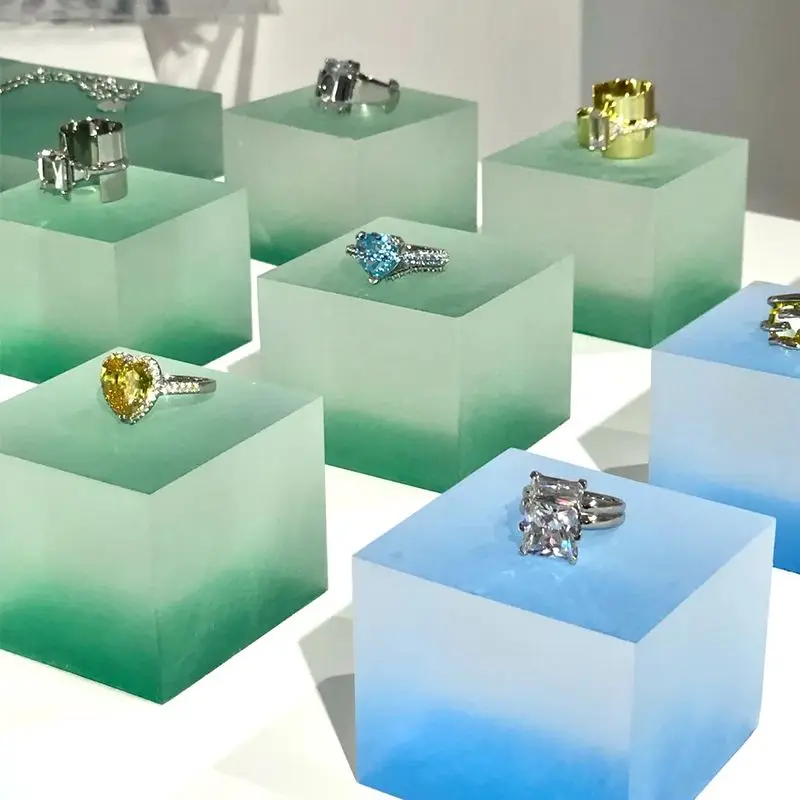 Acrylic Square Display Block Color Polished Cubes Acrylic Jewelry Display Stand for Jewelry Ring Showcase Holder Base Collection