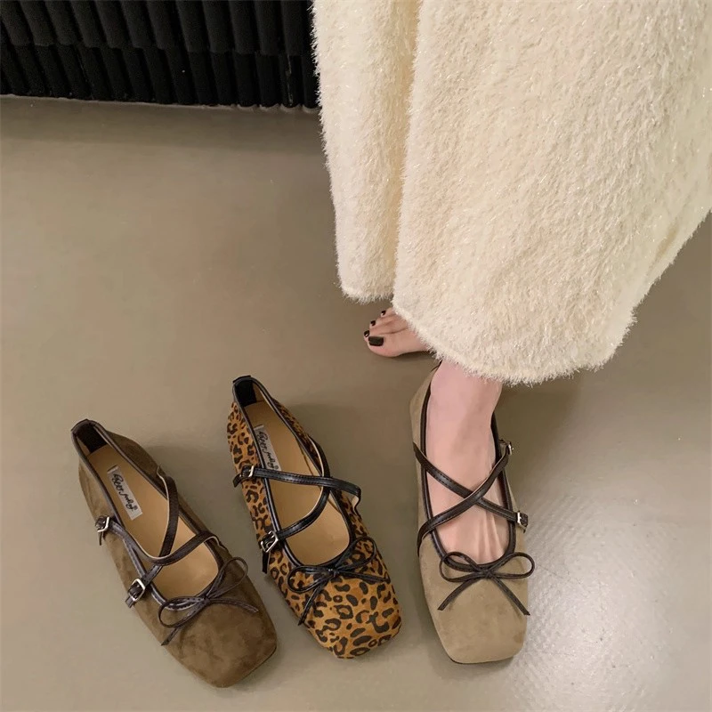 

SUOJIALUN 2025 New Brand Women Flat Shoes Fashion Round Toe Shallow Mary Jane Shoes Soft Flat Heel Outdoor Casual Dress Boat Sh