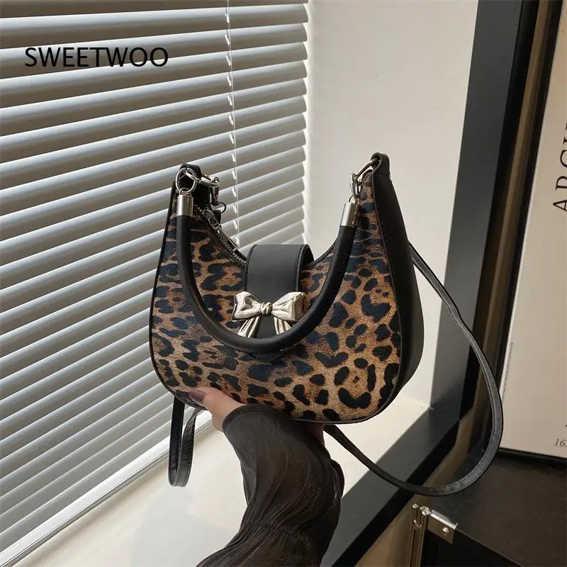 

2026 Leopard Print Bow Decor Crescent Hobo Underarm Bag Wide Single Shoulder Strap Soft Pu Street Fashion Small Shoulder Purse