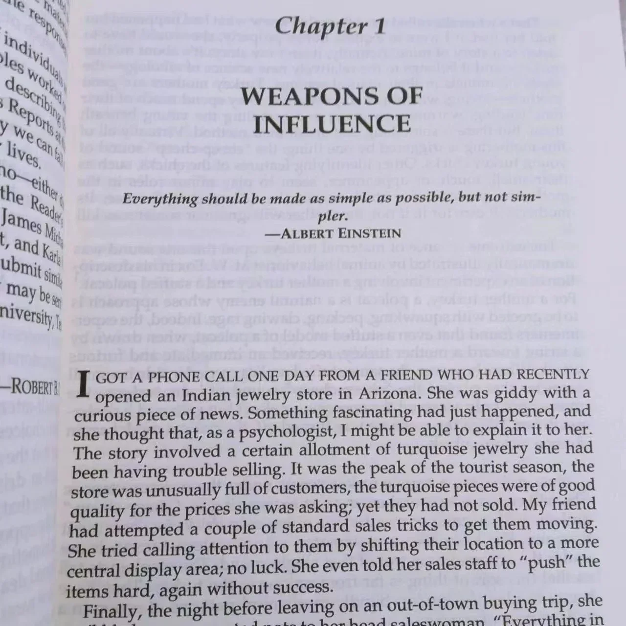 Influence:the Psychology of Persuasiom Paperback Book English