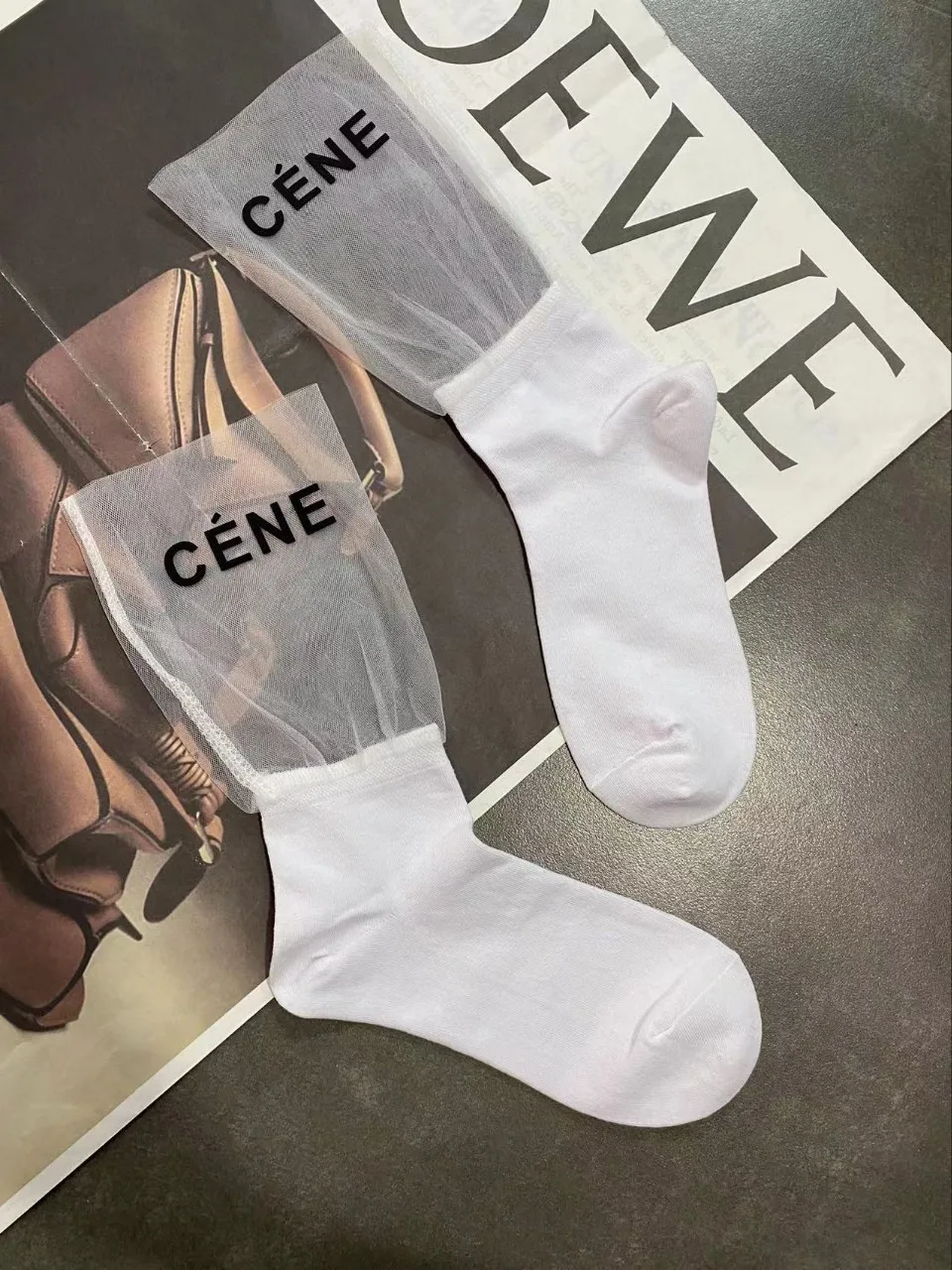 زوجان من الجوارب الجديدة، ربط شبكي نسائي، طباعة حروف، جوارب متوسطة، جوارب غاز أجنبية، جوارب مد شخصية #5