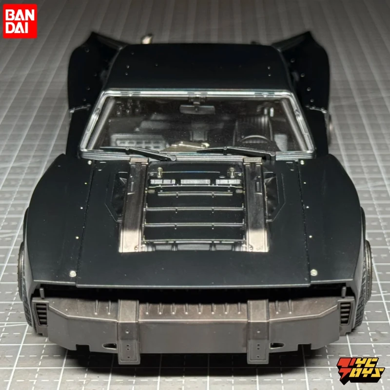 

In Stock Original Bandai Anime Figure 1/35 BATMOBILE THE BATMAN VER. Action Figure Assembling Toys Model Collection