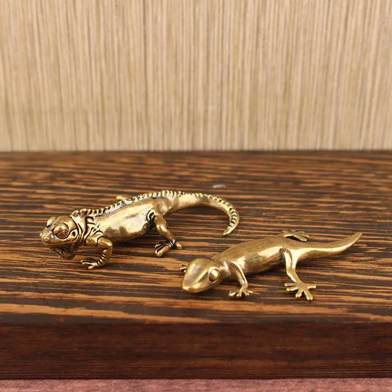 Bestseller Gecko-Figur Wohndekor Kleine Ornamente Antik-Messing Tierfiguren Tee-Haustier Schreibtisch-Dekorationen Wohnaccessoires