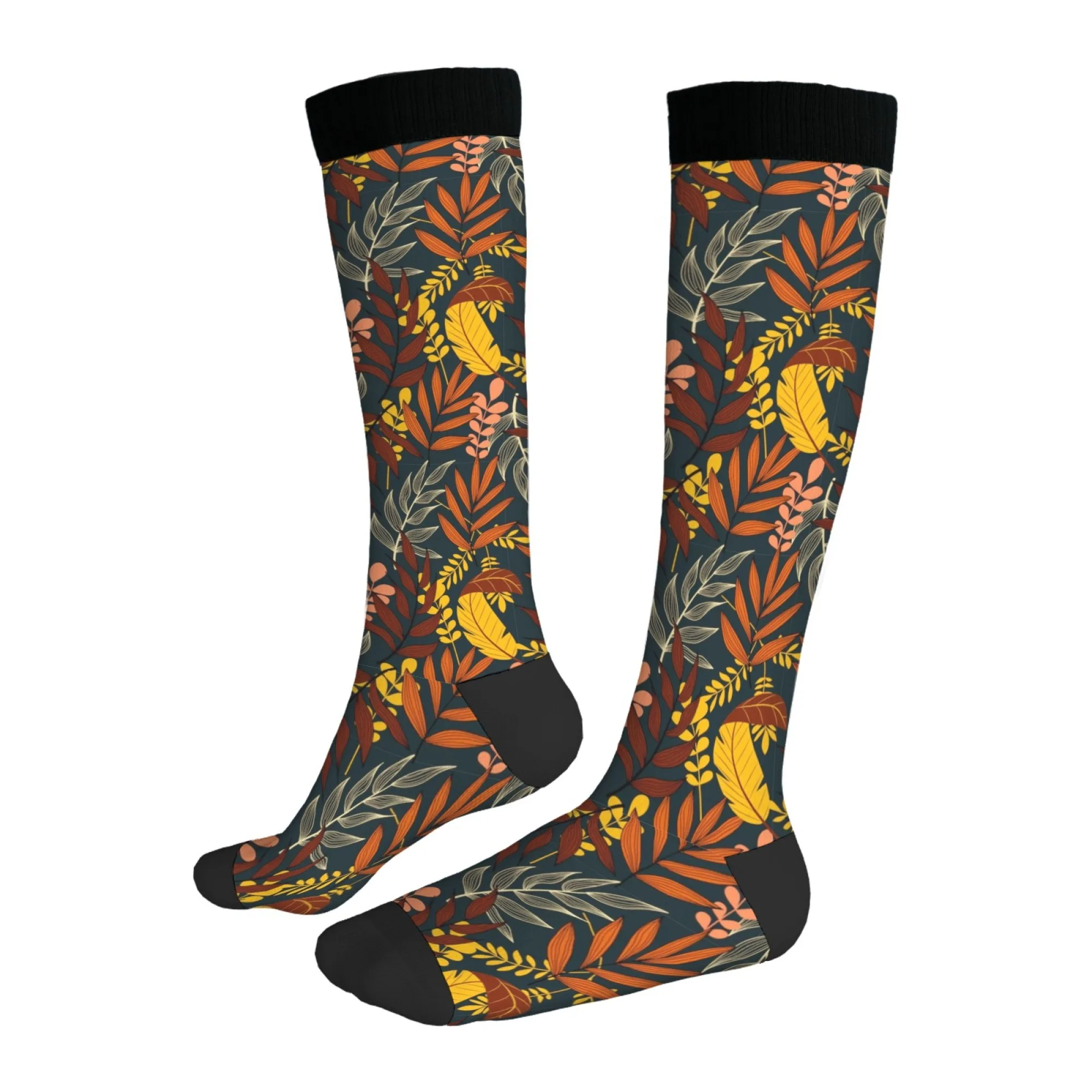جوارب خريفية عالية الركبة مع أوراق وفرع ملون وأوراق بلوط قرمزي وفروع محكم وألوان تراحية ومظهر أنيق ريفي