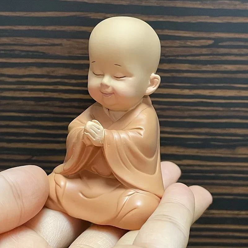 Cute Small Monk Status Figurines Religion Buddha Resin Crafts Desk Miniatures Ornaments Accessories Home Decor Car Decoration