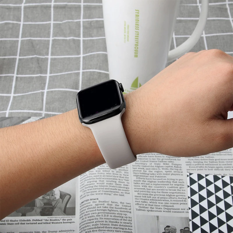 Ремешок силиконовый для Apple Watch Band 46 мм 44 мм 40 мм 41 мм 45 мм 49 мм 42 мм 38 мм, спортивный браслет Correa iwatch Series 10 9 8 Ultra 7 5 6SE